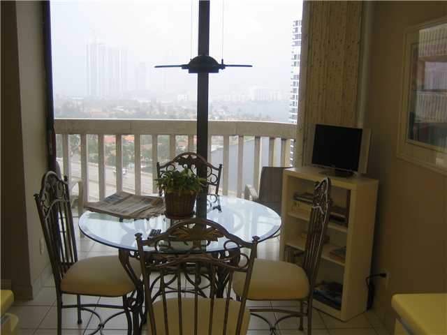 19355 TURNBERRY WY # 19F, Aventura, Florida 33180 