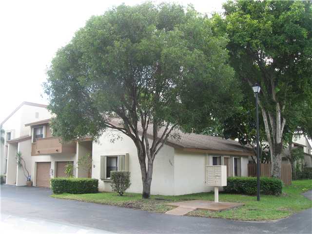 10659 SW 113 PL # 83B, Miami, Florida 33176 