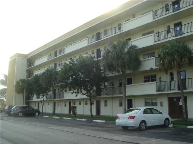 220 SW 9TH AV # 516, Hallandale, Florida 33009 
