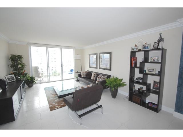 2851 NE 183 ST # 1014E, Aventura, Florida 33160 