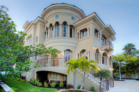 290 N. Washington Drive, Sarasota, FL 34236 