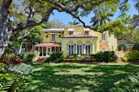 2704 Bay Shore Road, Sarasota, FL 34234 