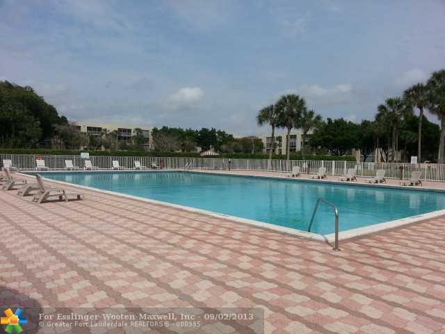 6010 S Falls Circle Dr # 420, Lauderhill, Florida 33319 