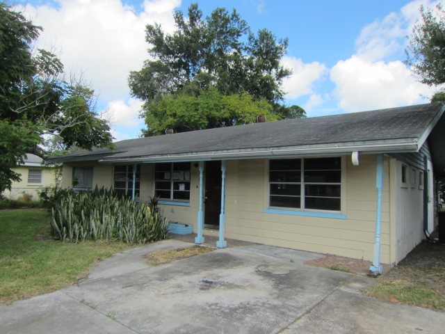 2424 Kiwanis Ave, Lakeland, FL 33801 