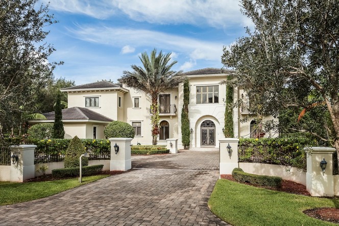 12110 SW 60 CT, Pinecrest, Florida 33156 