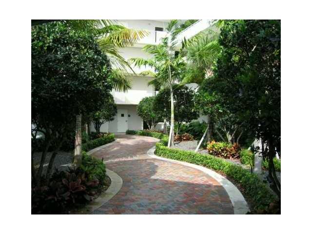 8950 SW 69 CT # 218, Pinecrest, Florida 33156 