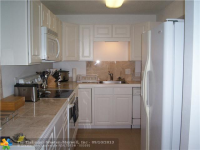 7100 NW 17TH ST # 211, Plantation, Florida 33313 