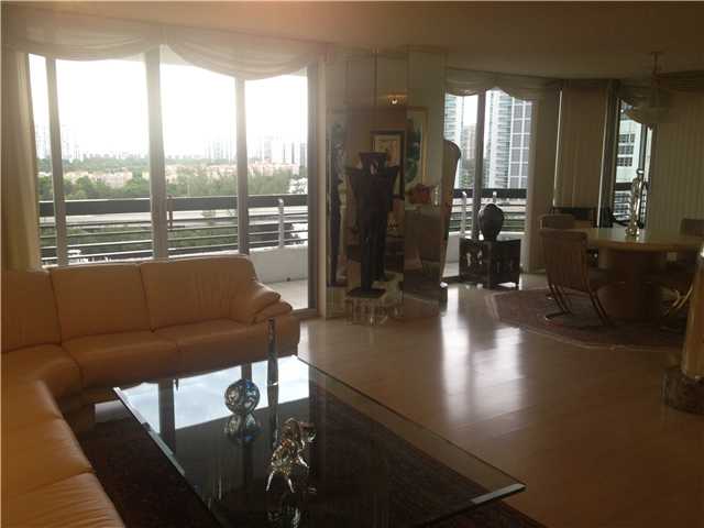 3600 MYSTIC POINTE DR # 1212, Aventura, Florida 33180 