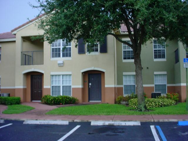 10306 Fox Trail Road S #902, West Palm Beach, FL 33411 