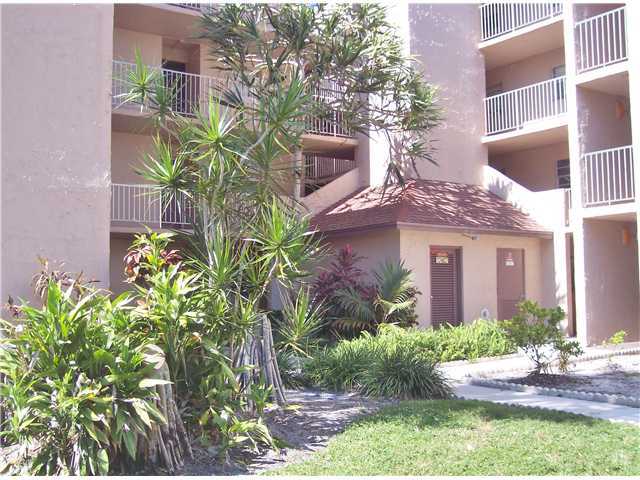 9450 LIVE OAK PL # 303, Davie, Florida 33324 