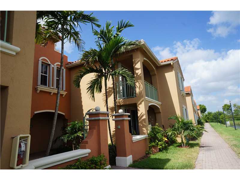 6720 NW 114 AV # 828, Doral, Florida 33178 