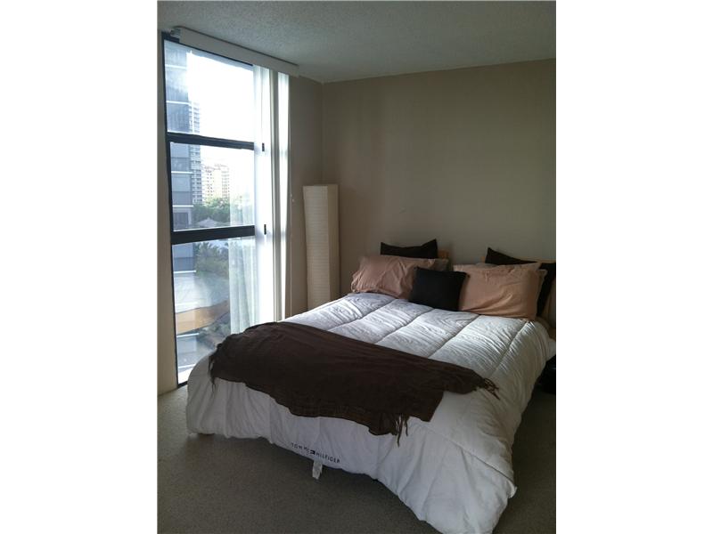 3701 N Country Club Dr # 1003, Aventura, Florida 33180 