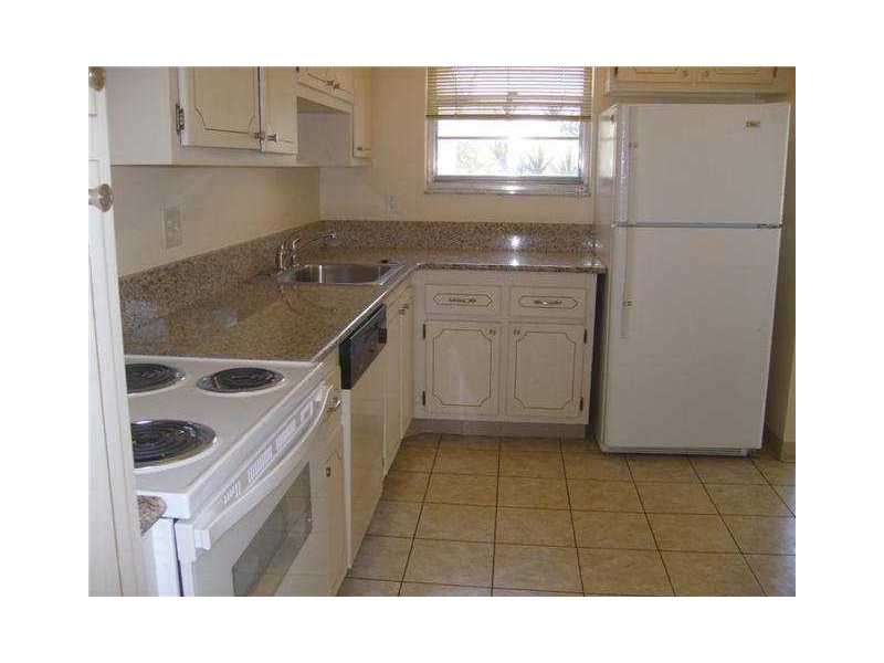 2751 Taft St # 204, Hollywood, Florida 33020 