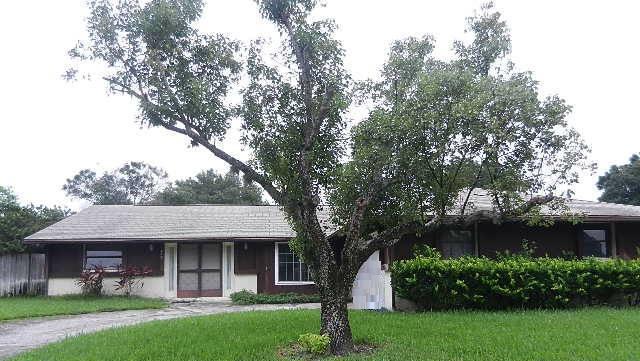717 Sunny Pine Way Apt D-2, Greenacres, FL 33415 