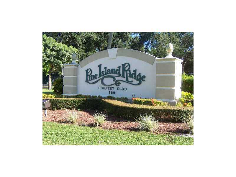 9230 LAGOON PL # 101, Davie, Florida 33324 
