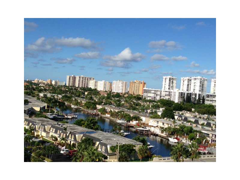 2500 PARKVIEW DR # 1011, Hallandale, Florida 33009 
