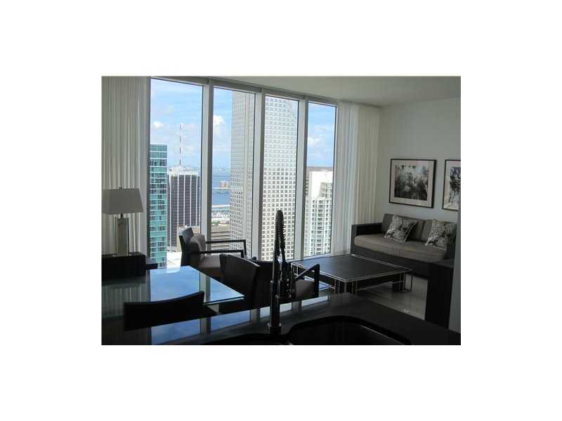 485 BRICKELL AV # 4704, Miami, Florida 33131 