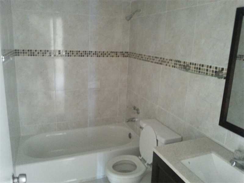 5665 W 20 AV # 102, Hialeah, Florida 33012 