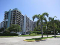 400 Leslie Dr Apt 310, Hallandale, FL 33009 