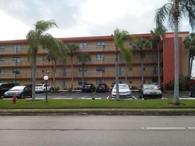 9440 SW 8th Street #405, Boca Raton, FL 33428 