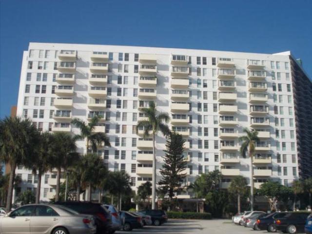 880 Ne 69 St Unit #14q, Miami, FL 33138 