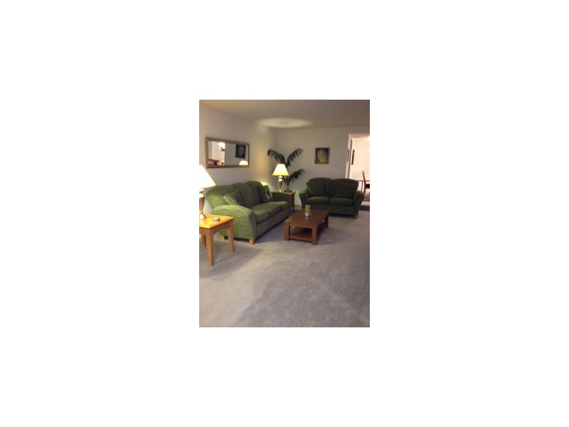 3710 Inverrary Dr # 2A, Lauderhill, Florida 33319 