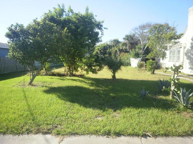 408 Revilo Blvd, Daytona Beach, FL 32118 