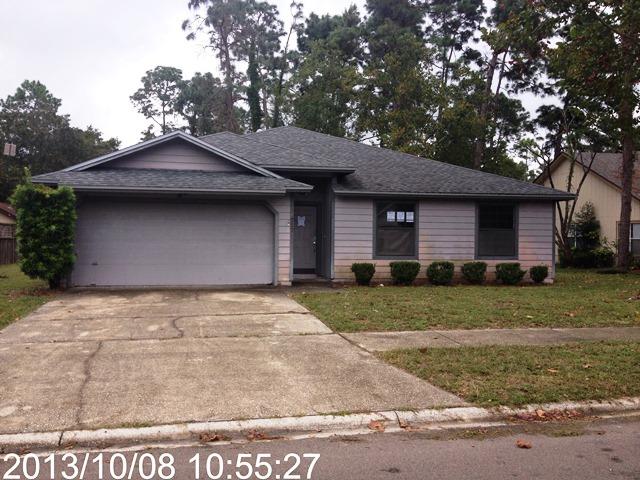 8717 Irongate Dr, Jacksonville, FL 32244 