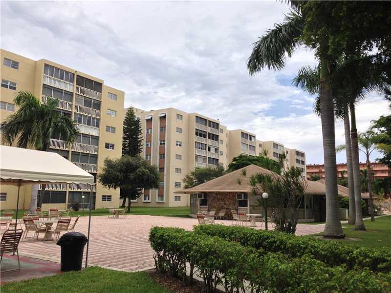 900 NE 12TH AV # 303, Hallandale, Florida 33009 