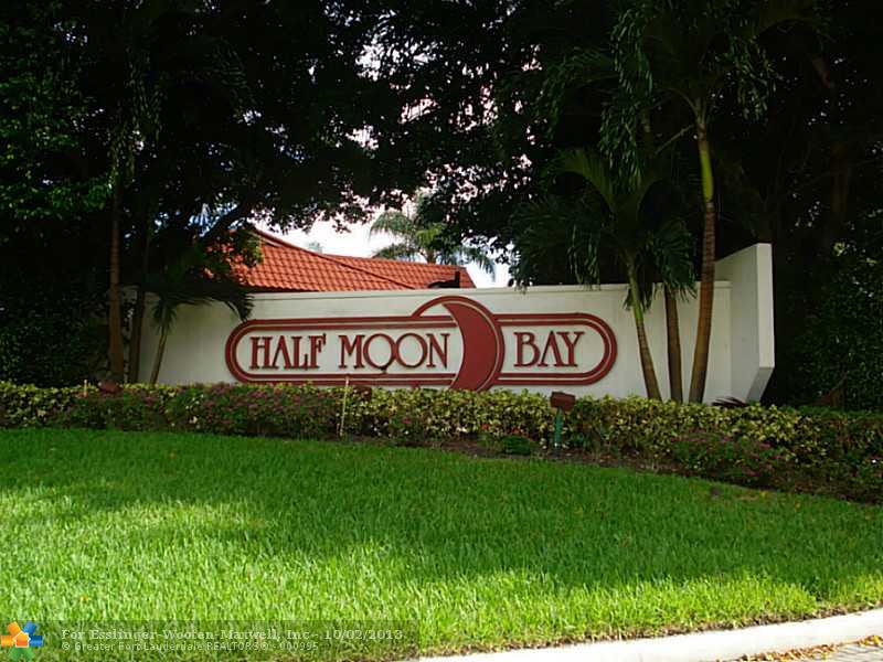 105 Half Moon Cir # D2, Hypoluxo, Florida 33462 