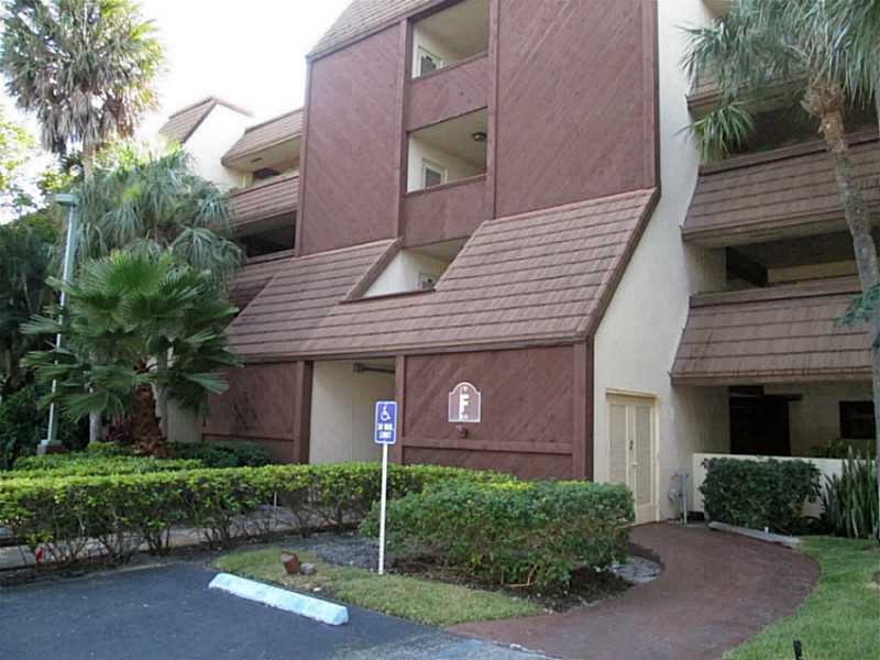 511 IVES DAIRY RD # 202-6, Miami, Florida 33179 