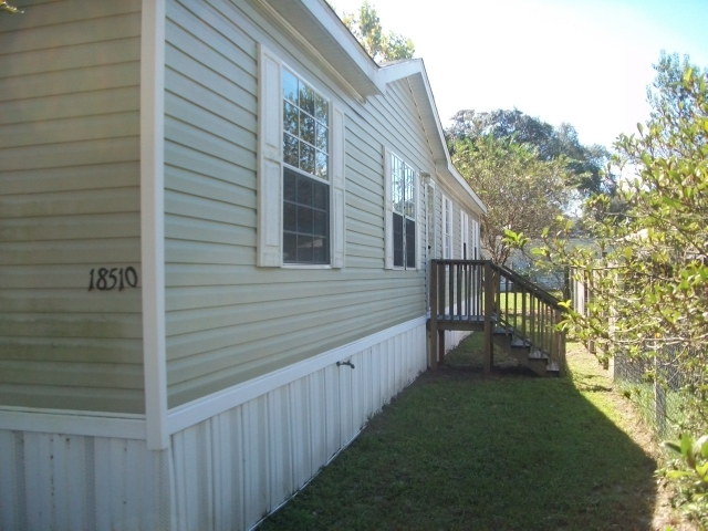 18510 SE 19th St, Silver Springs, FL 34488 