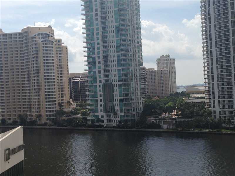 300 S BISCAYNE BL # L-1032, Miami, Florida 33131 