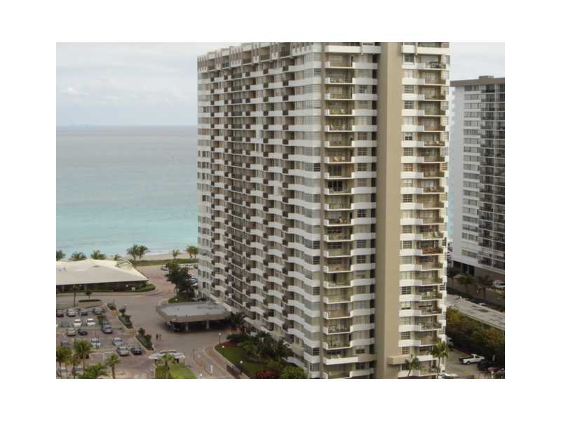 1980 S OCEAN DR # 11 C, Hallandale, Florida 33009 