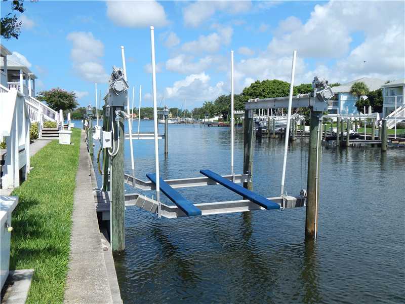 4927 Cobia Drive E #8LS, Saint Petersburg, FL 33705 