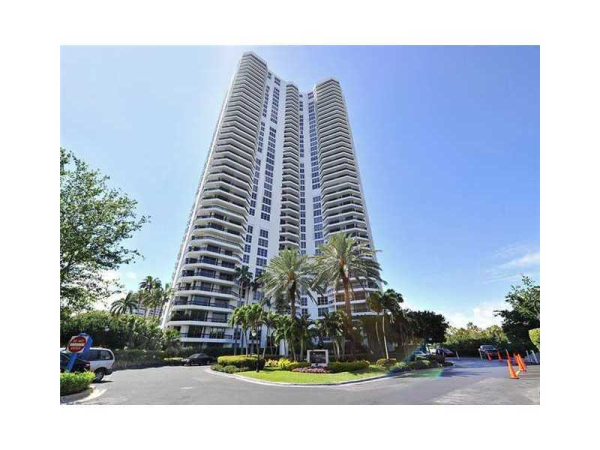 3500 Mystic Pointe Dr # 1504, Aventura, Florida 33180 
