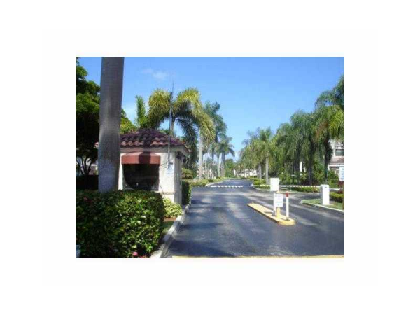 20941 BAY CT # 126-2, Aventura, Florida 33180 