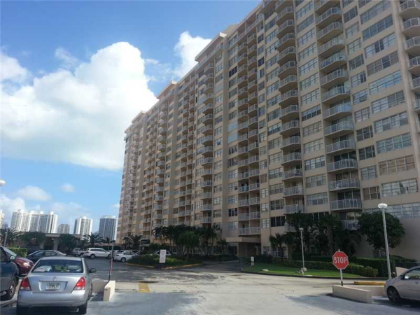 18011 BISCAYNE BL # 1202-1, Aventura, Florida 33160 
