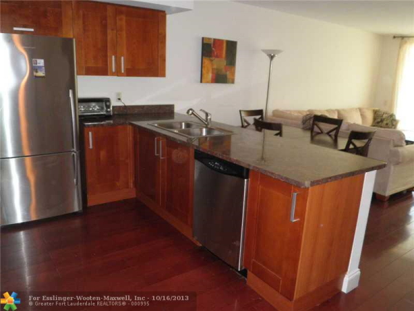 9499 Collins Ave # 208, Surfside, Florida 33154 