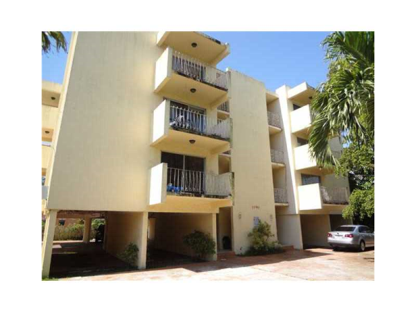 1090 NE 129 ST, Miami, FL 33161 