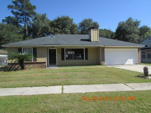 6049 Davon Street, Jacksonville, FL 32244 