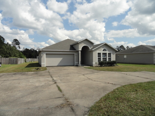 709 N 6th Street, Macclenny, FL 32063 