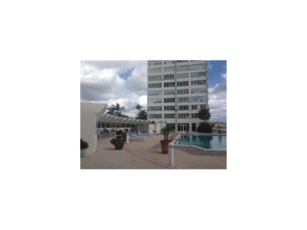 2100 SAN SOUCI BL # B1006, Miami, Florida 33181 