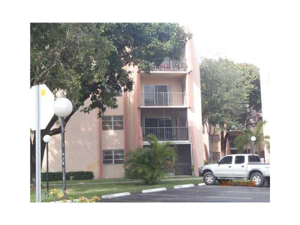 13715 KENDALE LAKES CR # PH-A10, Miami, Florida 33183 