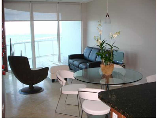 480 NE 30 ST # 1702, Miami, Florida 33137 