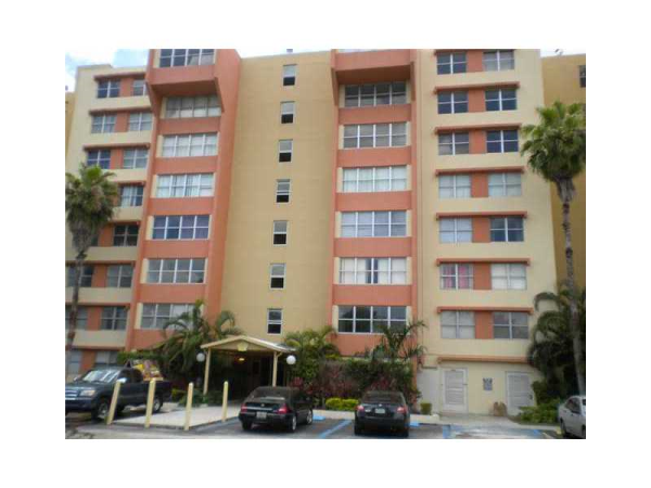 9001 SW 77 AV # C608, Miami, Florida 33156 
