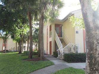 1099 The Pointe Dr, West Palm Beach, FL 33409 