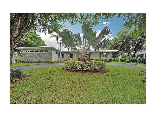 5821 SW 136 ST, Pinecrest, Florida 33156 