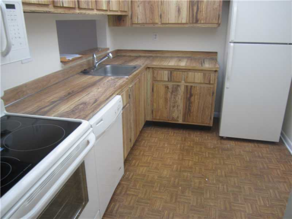 8045 SW 107 AV # 220, Miami, Florida 33173 