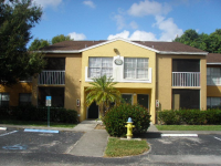 100 Santa Clara Dr 10, Naples, FL 34104 